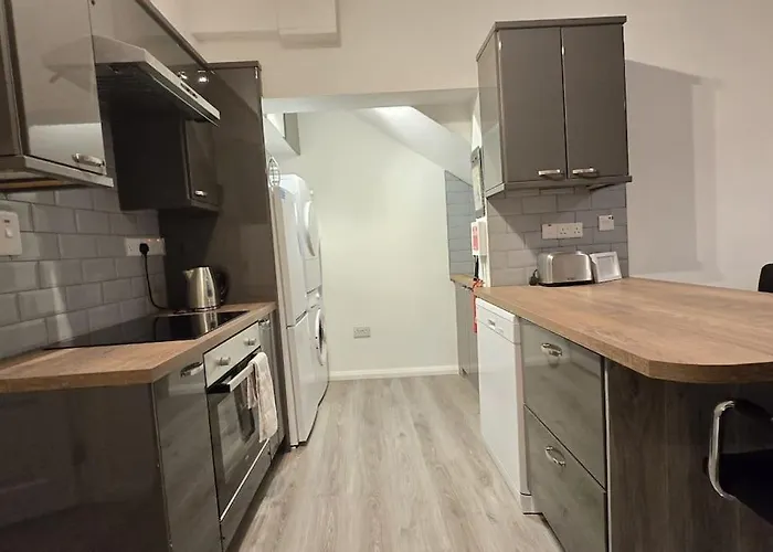 Trendy Westend - One Bed