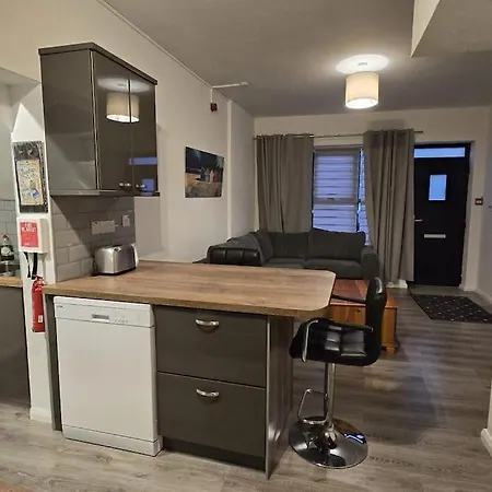 Trendy Westend - One Bed Apartment